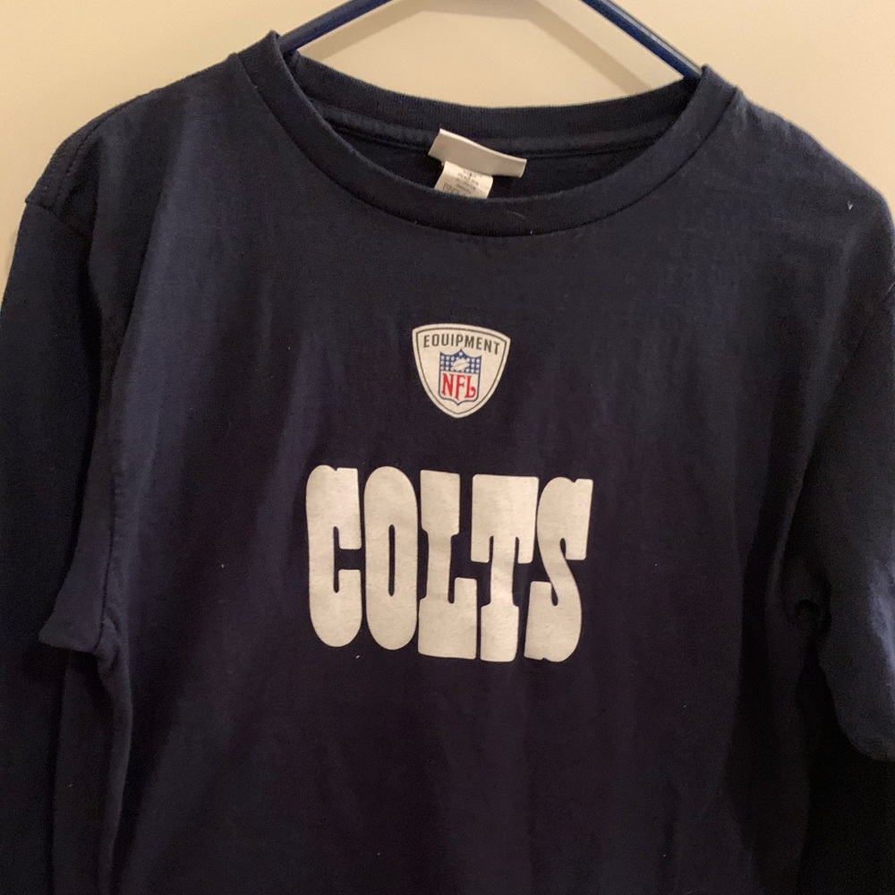 Long sleeve Colts top